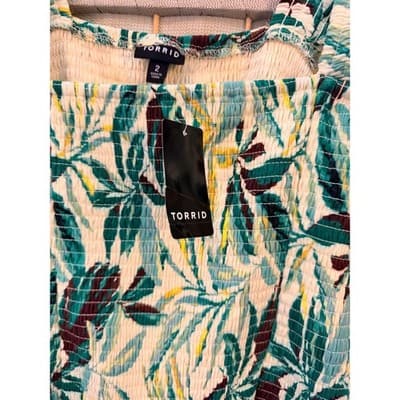 Torrid Peplum Washable Crinkle Gauze Smocked Top Tropical Leaf Print Green 2 NWT - Thumbnail 4