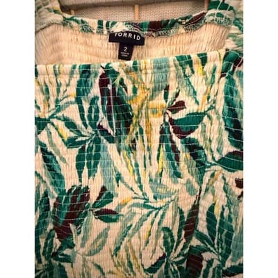 Torrid Peplum Washable Crinkle Gauze Smocked Top Tropical Leaf Print Green 2 NWT - Thumbnail 12