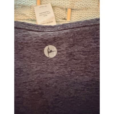 90 Degrees Twist Front Hemline Tank Top S Gray Cropped Crew Neckline Sleeveless - Thumbnail 8