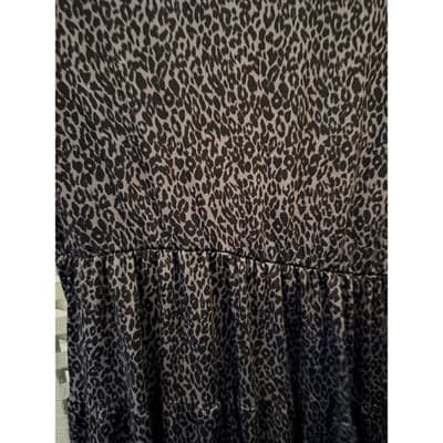 Tiffany & Grey Leopard Print Tiered Midi Dress M Black Gray Crew Neckline - Thumbnail 3