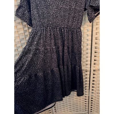 Tiffany & Grey Leopard Print Tiered Midi Dress M Black Gray Crew Neckline - Thumbnail 8