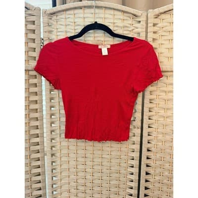 Bozzolo Ribbed Cropped Top S Red Crew Neckline Ruffled Details Short Sleeve