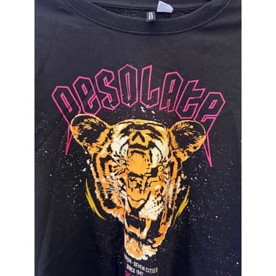 H&M Divided Desolate The Tour Printed Sweatshirt L Black Cropped Long Sleeve - Thumbnail 5