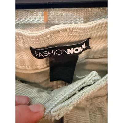 Fashion Nova Only Good Energy Frayed Hem Denim Short Sage Green Small - Thumbnail 7