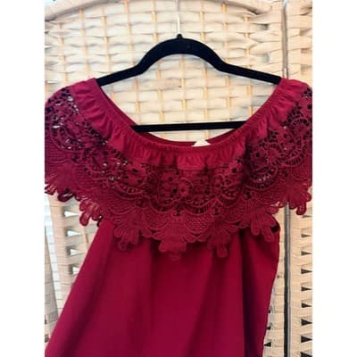 Tovia Off The Shoulder Lace Blouse Small Maroon Eyelet Trim Crochet Boho - Thumbnail 3