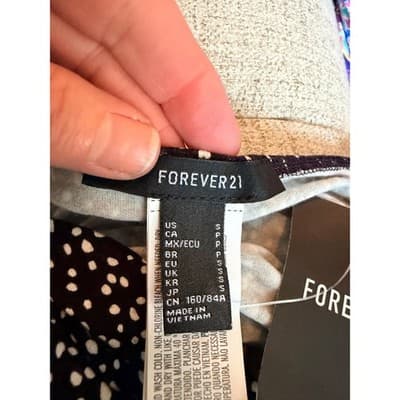 Forever 21 Ruched Sweetheart Crop Top S Black Ditsy Polka Dot Sleeveless NWT - Thumbnail 11
