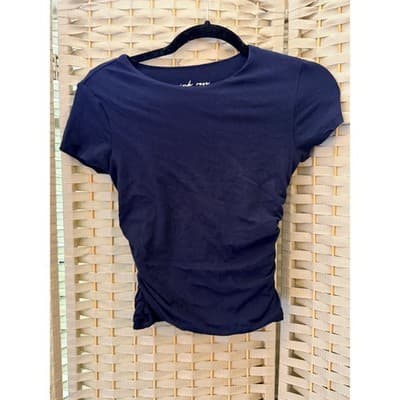 Pink Rose Short Sleeve Ruched Top Small Navy Blue Cropped Style Crew Neck - Thumbnail 2