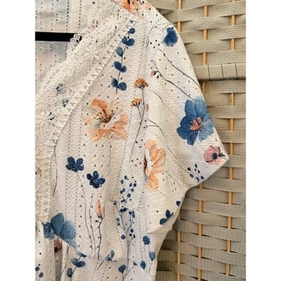 SHEIN Curve Plus Size Boho Floral Printed Lace Trim Top 1X White Short Sleeve - Thumbnail 5