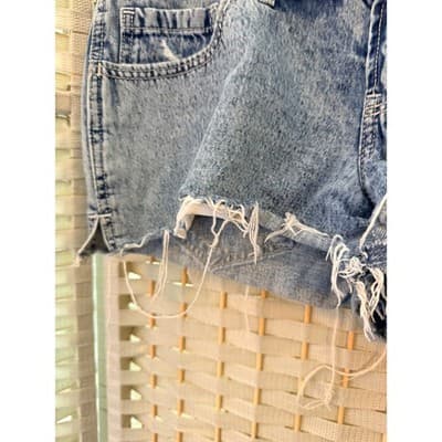 Hollister Denim Shorts Women's 10 Light Wash Frayed Raw Hem Distressed - Thumbnail 7