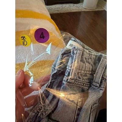 Hollister Denim Shorts Women's 10 Light Wash Frayed Raw Hem Distressed - Thumbnail 16