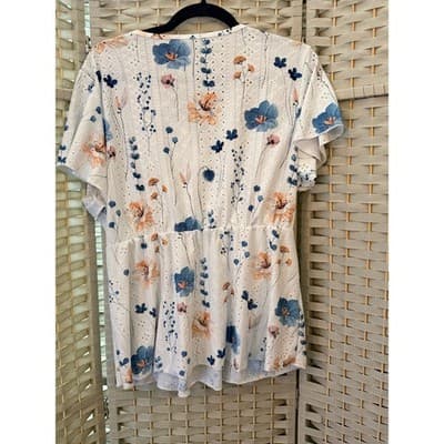 SHEIN Curve Plus Size Boho Floral Printed Lace Trim Top 1X White Short Sleeve - Thumbnail 8