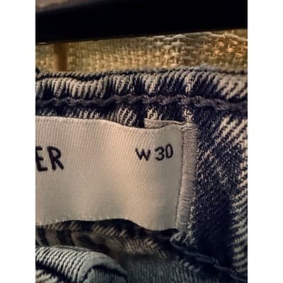 Hollister Denim Shorts Women's 10 Light Wash Frayed Raw Hem Distressed - Thumbnail 5