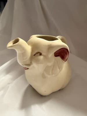 Vintage Shawnee Pottery Elephant Creamer 1940s Ceramic MCM Kitchen - Thumbnail 10