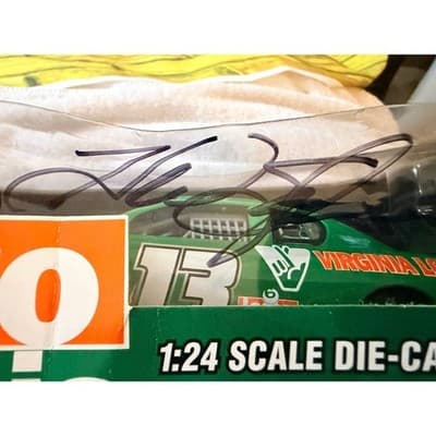 Racing Champions 2001 Hermie Sadler #13 Virginia Lottery Diecast 1:24 AUTOGRAPH - Thumbnail 2