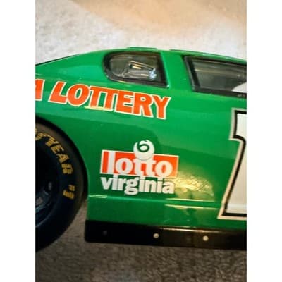 Racing Champions 2001 Hermie Sadler #13 Virginia Lottery Diecast 1:24 AUTOGRAPH - Thumbnail 15