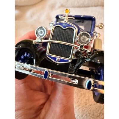National Motor Museum Ford Model A Pickup Truck American Flag Diecast Car IOB - Thumbnail 12