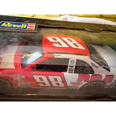 Revell 1997 John Andretti #98 RCA Ford Thunderbird 1:24 Die Cast NASCAR NIB NEW - Thumbnail 10