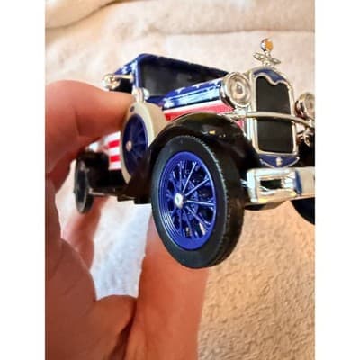 National Motor Museum Ford Model A Pickup Truck American Flag Diecast Car IOB - Thumbnail 17