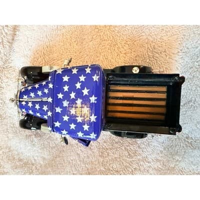 National Motor Museum Ford Model A Pickup Truck American Flag Diecast Car IOB - Thumbnail 11
