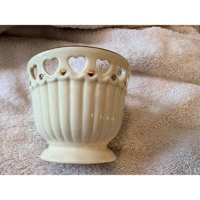 Lenox Ivory Porcelain Heart Cutout Votive Candle Holder Gold Accent IOB - Thumbnail 8