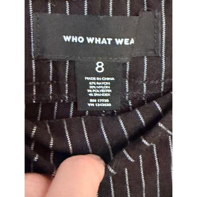 Who What Wear Pinstripe Pull On Skinny Cropped Pants Black White Size 8 NWOT - Thumbnail 9