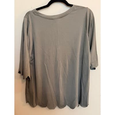 Umgee Scalloped Blouse Women's Gray Short Sleeve Crew Neck Blouse Small EUC - Thumbnail 10