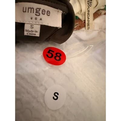 Umgee Scalloped Blouse Women's Gray Short Sleeve Crew Neck Blouse Small EUC - Thumbnail 15