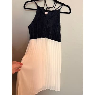Forever 21 Lace Chiffon Pleated Dress Black White XS Sleeveless NWOT - Thumbnail 4
