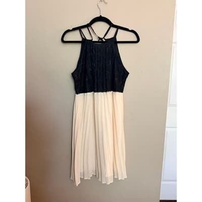 Forever 21 Lace Chiffon Pleated Dress Black White XS Sleeveless NWOT - Thumbnail 13