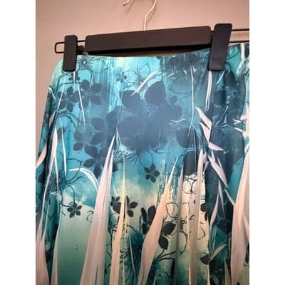 Studio Y Pleated Floral Print Asymmetric Hemline Midi Skirt Blue White Small - Thumbnail 15
