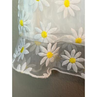 Forever 21 Daisy Ruffle-Hem Woven Fully Lined Mini Skirt White Yellow M NWOT - Thumbnail 4