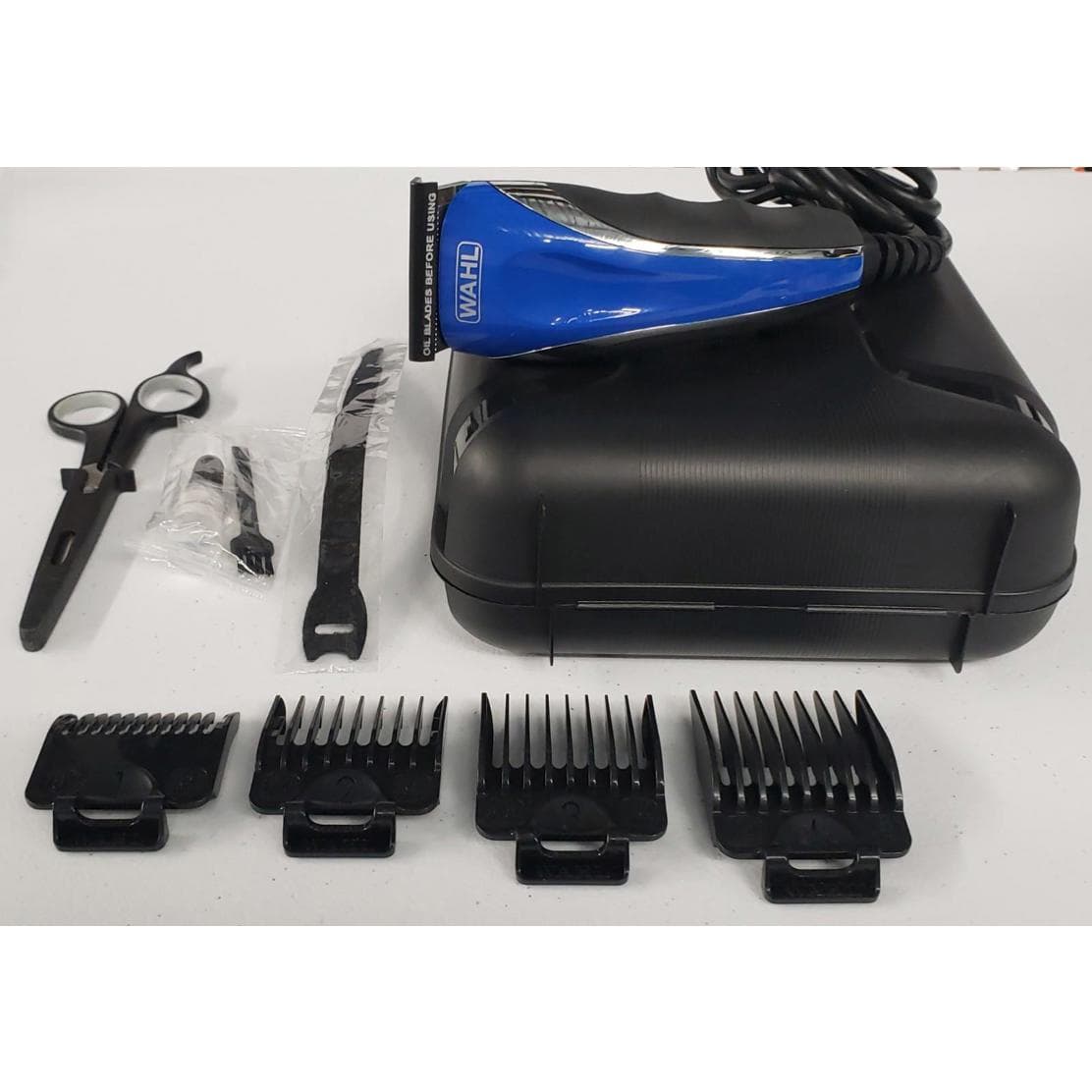 One time used - Wahl USA Pro-Grip Pet Grooming Corded Clipper Kit
