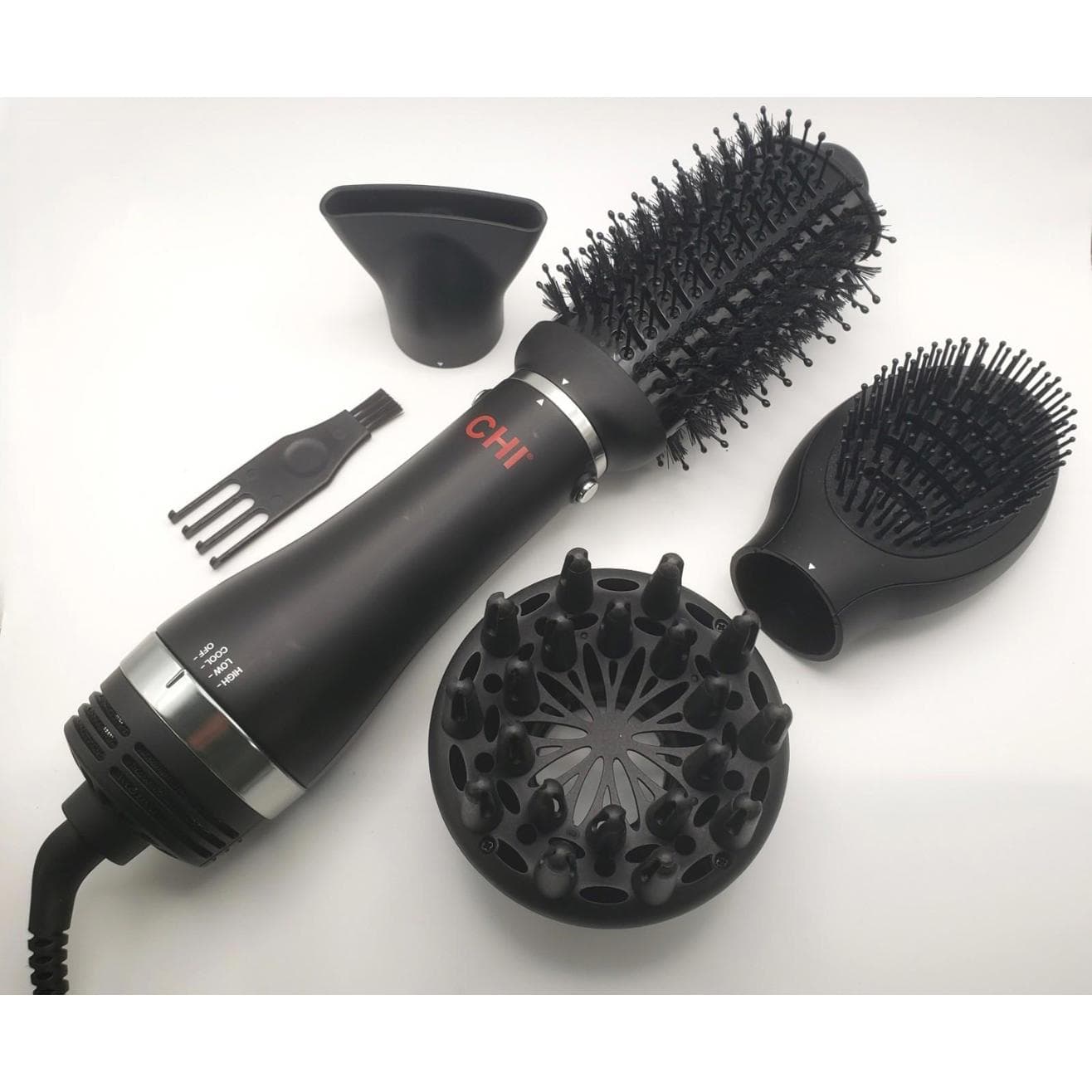 Used - CHI Volumizer 4-in-1 Blowout Brush, Black CA7557 (no retail box)