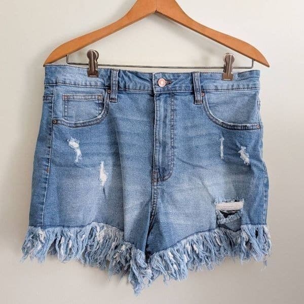 No Boundaries Juniors Super High Rise Festival Shorts - Thumbnail 4