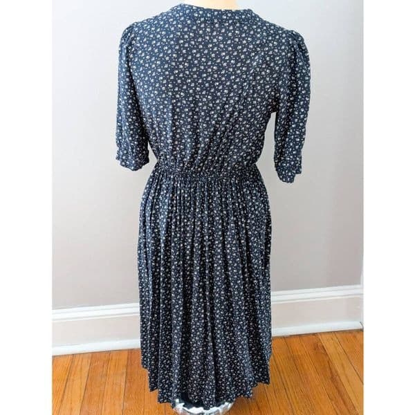 Behind Talk Navy Floral Prairie Midi Dress - Thumbnail 2