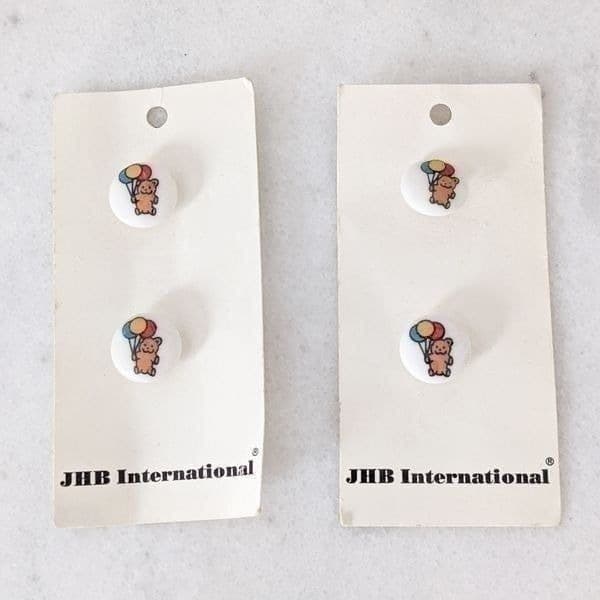 Vintage JHB International 4 Bears with Balloons Buttons