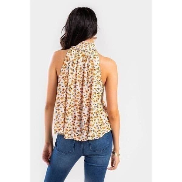 Francesca's Brinn Floral Keyhole Tank Top NWT - Thumbnail 2