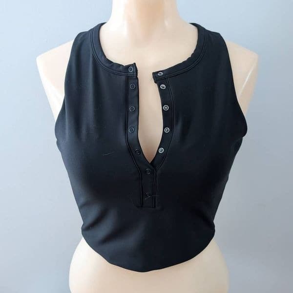 YPB Curve Love Athletic Button Snap Crop Top Black - Thumbnail 2