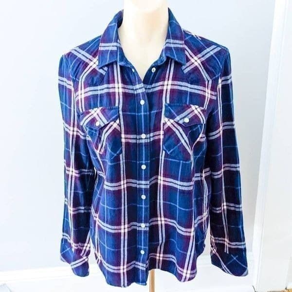 Levi's Blue and Purple Plaid Flannel Button Up Shirt