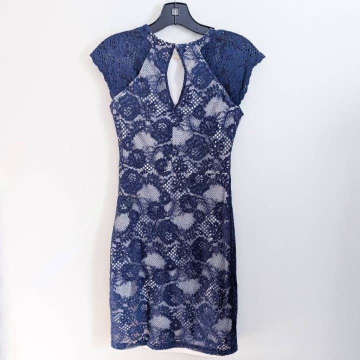 Lipsy UK Lace Bodycon Short Sleeve Dress Navy - Thumbnail 3