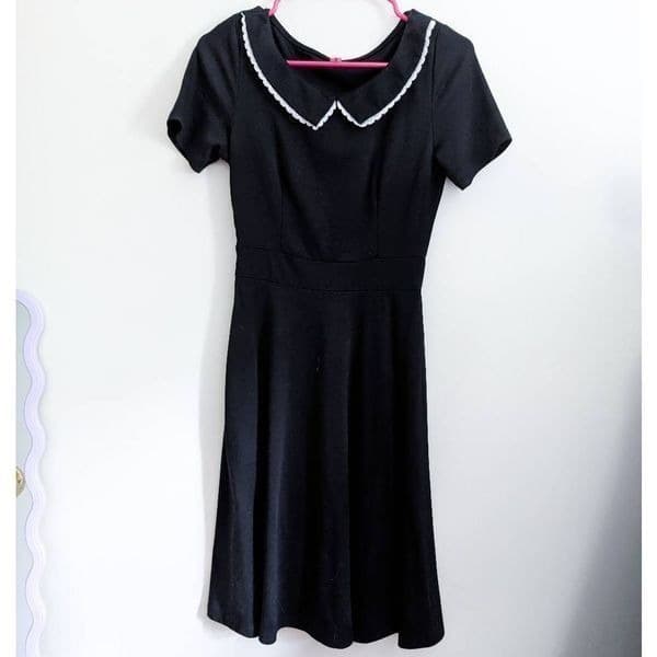 Black Cotton A-Line Dress with Pockets and Lace Trim - Thumbnail 3