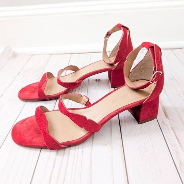 Banana Republic Laser Cut Low Block Heel Suede Sandals - Thumbnail 2