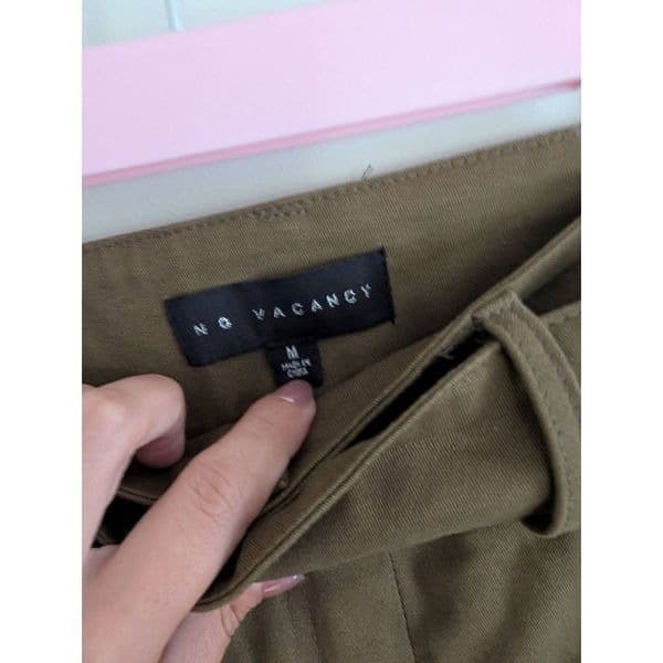 No Vacancy Army Green Belted Pleated Skirt - Thumbnail 3
