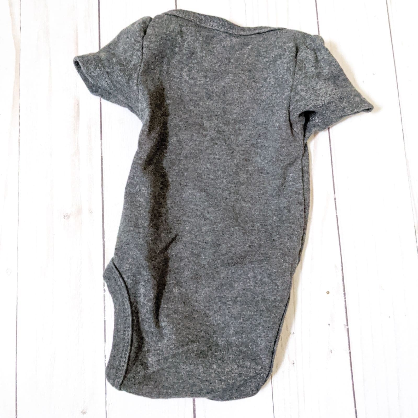 Cloud Island Short Sleeve Gray Onesie - Thumbnail 2