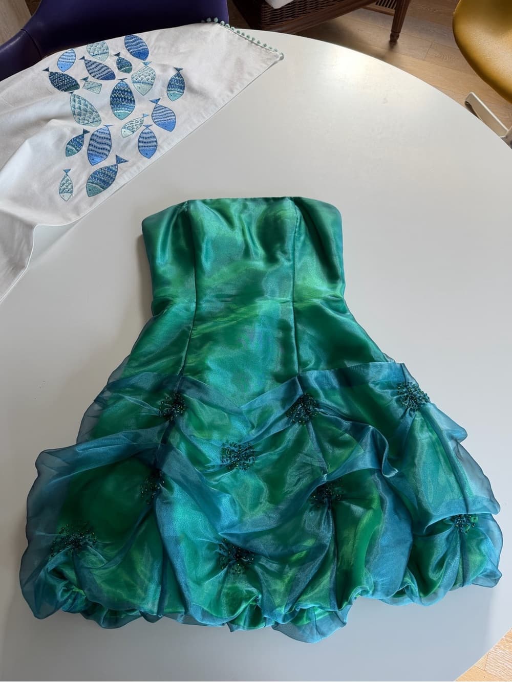 Gorgeous Iridescent Cocktail Dress with Organza Ruching - Thumbnail 8