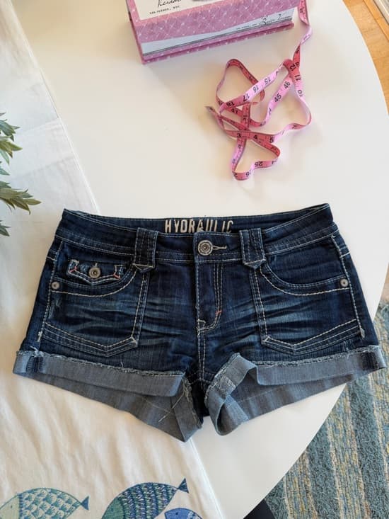Vintage Dark Wash Denim Cuffed Shorts - Thumbnail 6