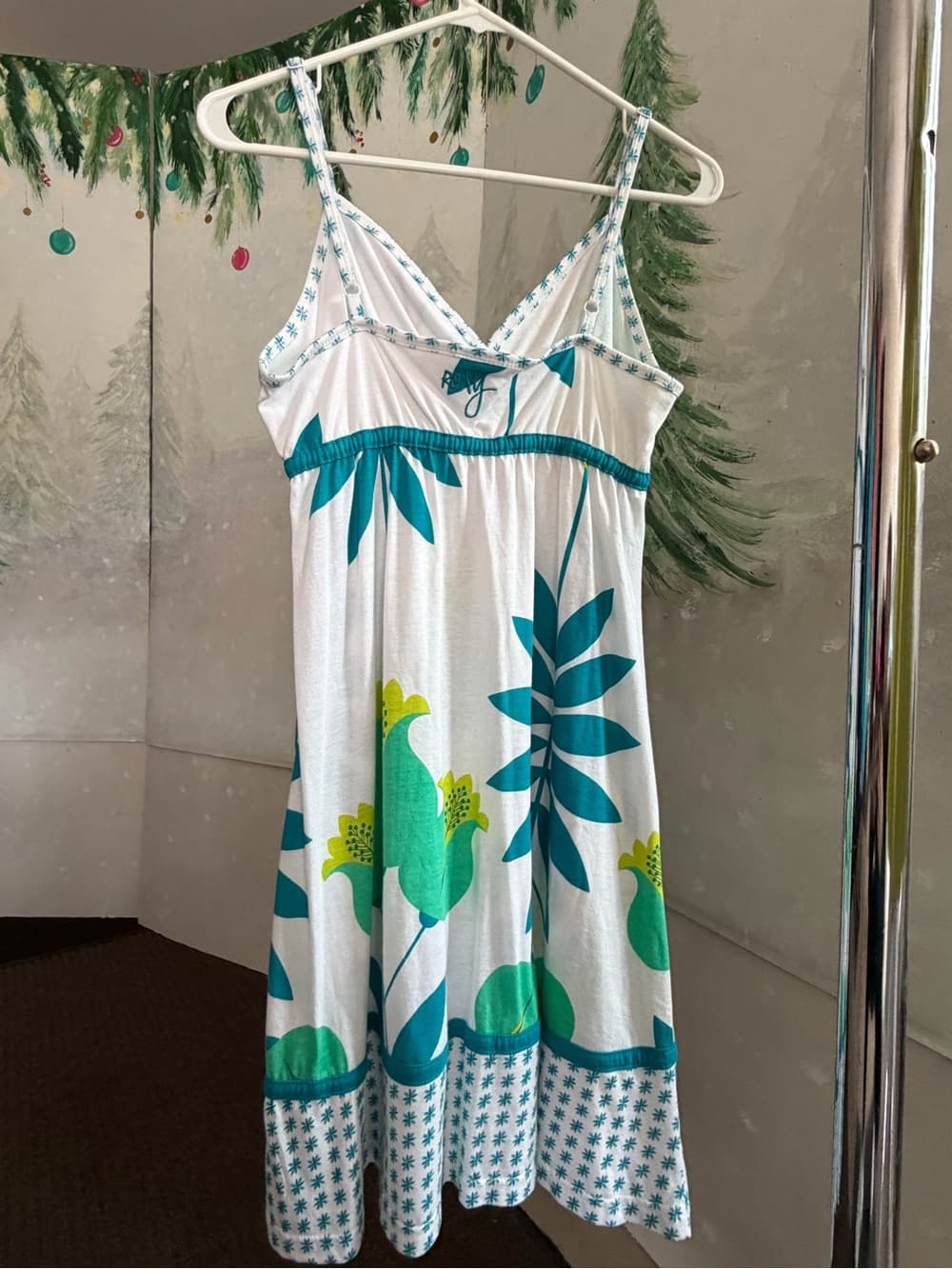 Timeless Floral Spaghetti Strap Sundress - Thumbnail 2