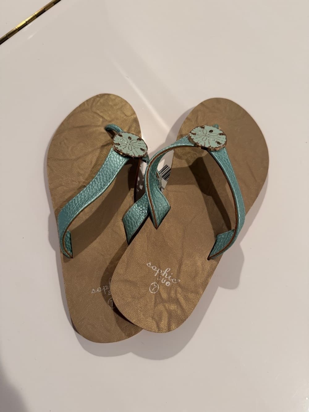 NWT Seashell Cloud Sandals Size 7