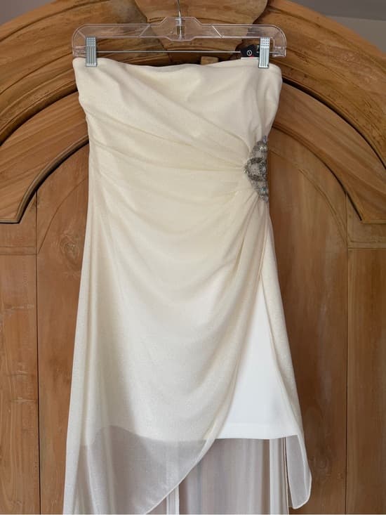 Timeless Ivory Evening Dress with Side Embellishment - Thumbnail 7