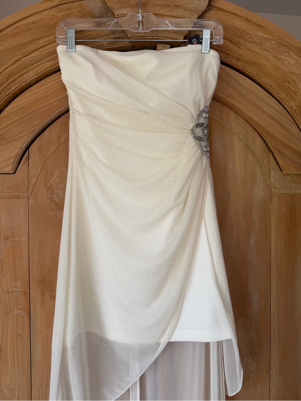 Timeless Ivory Evening Dress with Side Embellishment - Thumbnail 6